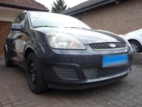 Gebraucht Ford Fiesta Ambiente 60 PS (44 kW) 2008 Grau Kleinwagen