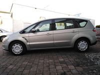 Gebraucht Ford S-MAX Trend 140 PS (102 kW) 2009 Chill silber Van / Kleinbus