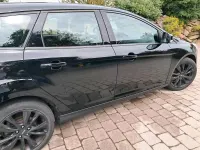 Usado Ford Focus 115 CV (84 kW) 2017 Negro Familiar