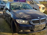 Gebraucht BMW 318 150 PS (110 kW) 2005 Grau Limousine