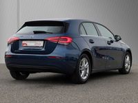 Gebraucht Mercedes A180 116 PS (85 kW) 2020 Denimblau  metalliclack Limousine