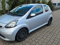 Używany Toyota Aygo 68 KM (50 kW) 2009 Srebrny Hatchback