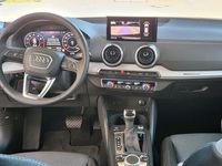 gebraucht Audi Q2 S line 40 TFSI Statusmeldungen