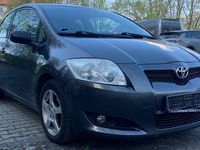 Gebraucht Toyota Auris 97 PS (71 kW) 2007 Grau Kleinwagen