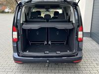 Neu Ford Tourneo Titanium 116 PS (85 kW) 2025 Van / Kleinbus