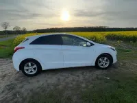 Gebraucht Hyundai i30 101 PS (74 kW) 2016 Weiß Limousine