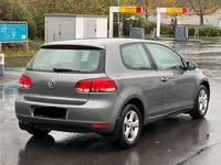 Gebraucht VW Golf 122 PS (89 kW) 2009 Grau Coupé