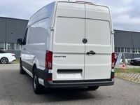 Gebraucht VW Crafter 140 PS (102 kW) 2024 Weiß Van