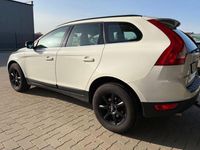 Usado Volvo XC60 Pro 163 HP (119 kW) 2013 Branco SUV