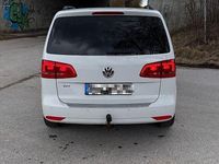Gebraucht VW Touran Match 140 PS (102 kW) 2012 Weiß Van / Kleinbus