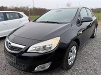 Gebraucht Opel Astra 140 PS (102 kW) 2011 Schwarz Limousine
