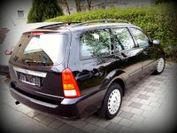 Gebraucht Ford Focus Ghia 116 PS (85 kW) 1999 Schwarz metallic Kombi