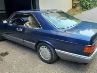 Gebraucht Mercedes 560 299 PS (219 kW) 1988 Blau Coupé