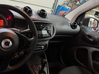 Gebraucht Smart ForTwo Coupé 62 kW (85 PS) 2022 Weiß Kleinwagen