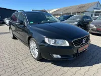 Second-hand Volvo V70 181 CP (133 kW) 2014 Negru Break