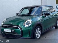 Gebraucht Mini Cooper Coupé Classic 136 PS (100 kW) 2023 British racing green metallic Coupé