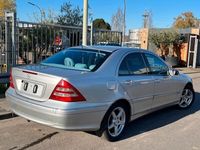 Gebraucht Mercedes C220 150 PS (110 kW) 2003 Silber Limousine
