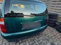 Gebraucht VW Polo 60 PS (44 kW) 1998 Grün Kombi