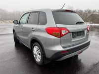 Gebraucht Suzuki Vitara Comfort 120 PS (88 kW) 2016 Silber SUV