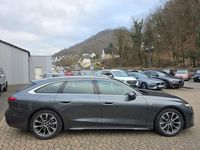Gebraucht Audi A6 S-Line 204 PS (150 kW) 2025 Grau Kombi