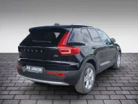 Gebraucht Volvo XC40 Core 163 PS (119 kW) 2025 Schwarz / onyx schwarz (metallic) SUV