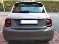 gebraucht Fiat 500e "la Prima" 42 kWh - Grau/Weiß foliert!
