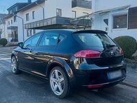 Usata Seat Leon 125 CV (91 kW) 2011 Nero Utilitaria