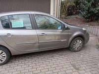 Gebraucht Renault Clio IV Collection 75 PS (55 kW) 2013 Grau Kleinwagen