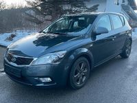Gebraucht Kia Ceed 90 PS (66 kW) 2010 Grau Kleinwagen