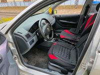 Gebraucht Skoda Fabia 60 PS (44 kW) 2002 Silber Kleinwagen