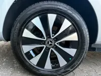 Gebraucht Mercedes V250 190 PS (139 kW) 2023 Silber Van / Kleinbus