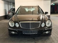 Gebraucht Mercedes E280 Avantgarde 190 PS (139 kW) 2009 Schwarz Limousine