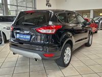 gebraucht Ford Kuga 2.0 TDCi 4x2 Titanium*NAV*RFK*PANO*SHZ