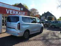 Gebraucht Ford Tourneo Titanium X 150 PS (110 kW) 2025 Silber Van / Kleinbus
