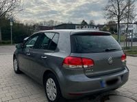 Gebraucht VW Golf VI 122 PS (89 kW) 2011 Grau Kleinwagen