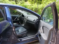 Gebraucht Toyota Avensis Executive 150 PS (110 kW) 2012 Blau Kombi