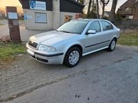 Usado Skoda Octavia 102 HP (75 kW) 2007 Prateado Sedan