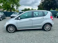 Gebraucht Mercedes A180 116 PS (85 kW) 2011 Silber Kleinwagen
