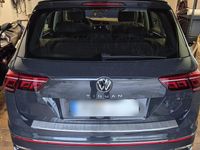 Gebraucht VW Tiguan 190 PS (139 kW) 2022 Grau SUV
