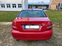 Gebraucht Mercedes C200 184 PS (135 kW) 2012 Rot Limousine