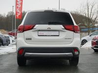 Gebraucht Mitsubishi Outlander 150 PS (110 kW) 2018 Weiß SUV
