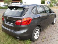 Gebraucht BMW 220 Active Tourer Advantage 192 PS (141 kW) 2018 Grau Van / Kleinbus