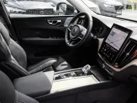 Gebraucht Volvo XC60 Ultra 250 PS (183 kW) 2025 Bright dusk / metallic SUV