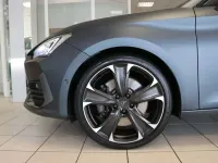 Begagnad Cupra Leon 245 HK (180 kW) 2022 Grå Sedan