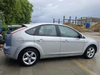 Gebraucht Ford Focus Style 116 PS (85 kW) 2010 Polarsilber metallic Kleinwagen