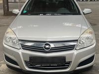 Gebraucht Opel Astra 116 PS (85 kW) 2009 Silber Kombi