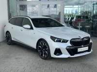 Gebraucht BMW 540 M Sport 303 PS (222 kW) 2025 Weiß Kombi