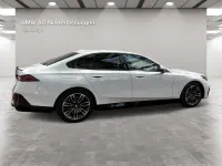 Gebraucht BMW 550e M Sport 489 PS (359 kW) 2026 Weiß Limousine