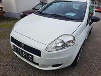 Gebraucht Fiat Punto 69 PS (50 kW) 2012 Weiß Kleinwagen