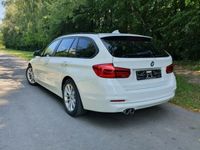 Używany BMW 325 Advantage 224 KM (164 kW) 2016 Biały Kombi